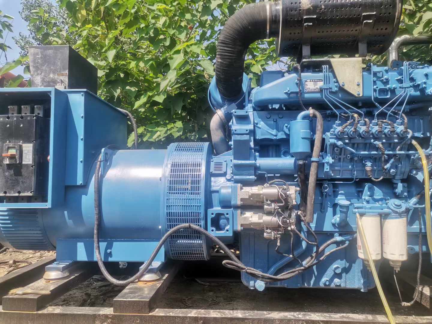渝中详细说明降低 800kW 柴油发电机输出电流波动的方法