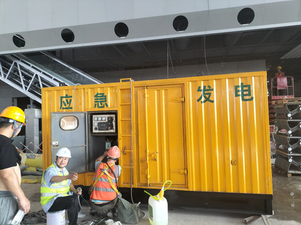 渝中怎样判断空气滤清器是否需要更换？